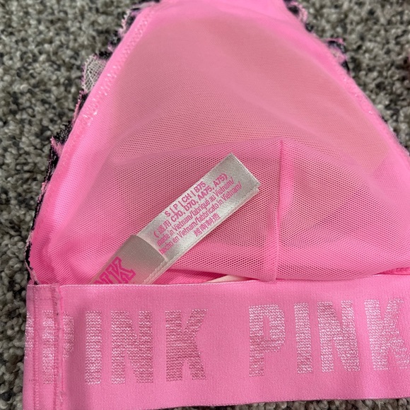 Vs pink - Picture 3 of 3